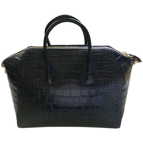 royal blue vs midnight blue givenchy antigona|Givenchy antigona bag dimensions.